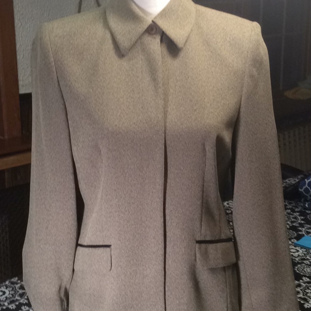 Fitted Suit Jacket